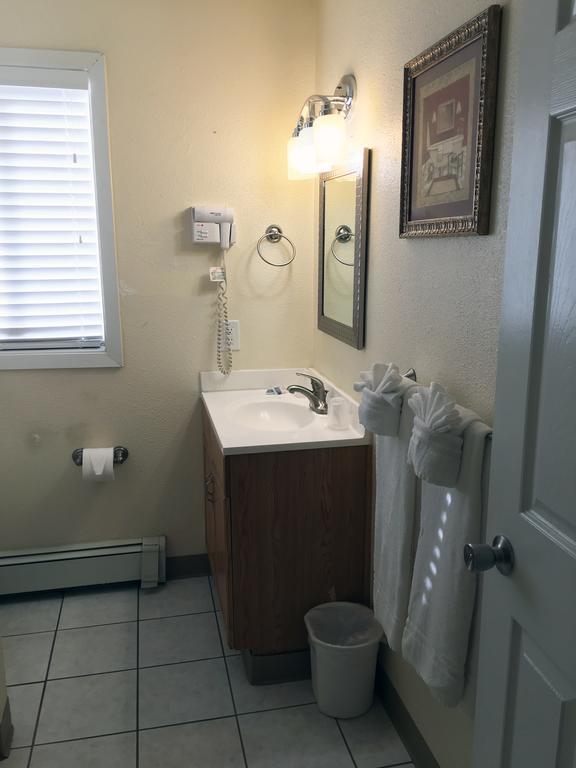 Anchorage Uptown Suites Esterno foto