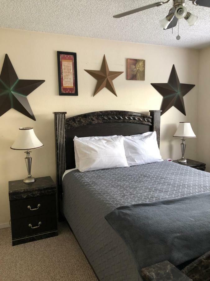Anchorage Uptown Suites Esterno foto