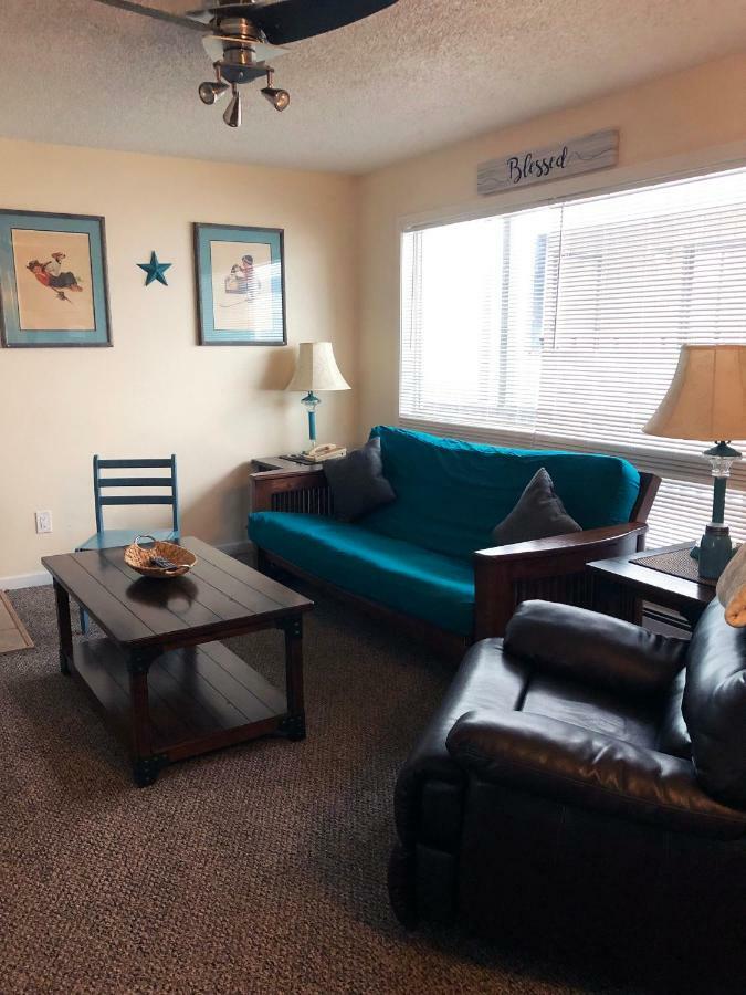 Anchorage Uptown Suites Esterno foto