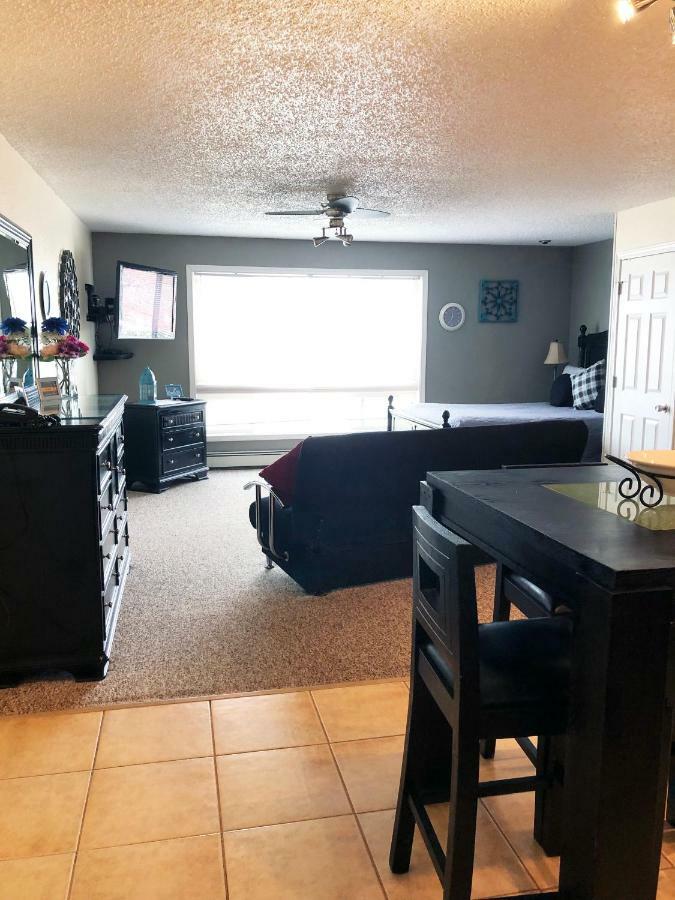 Anchorage Uptown Suites Esterno foto
