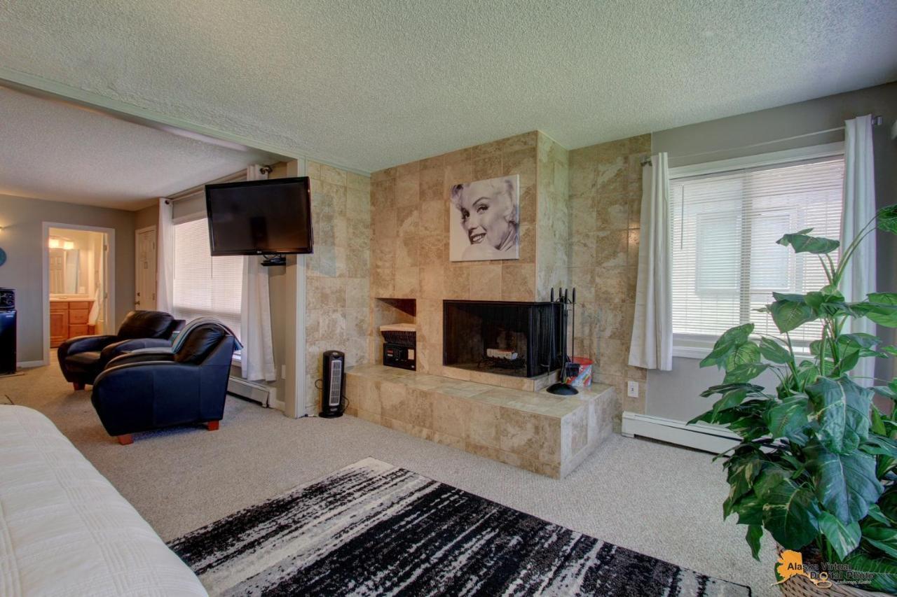 Anchorage Uptown Suites Esterno foto