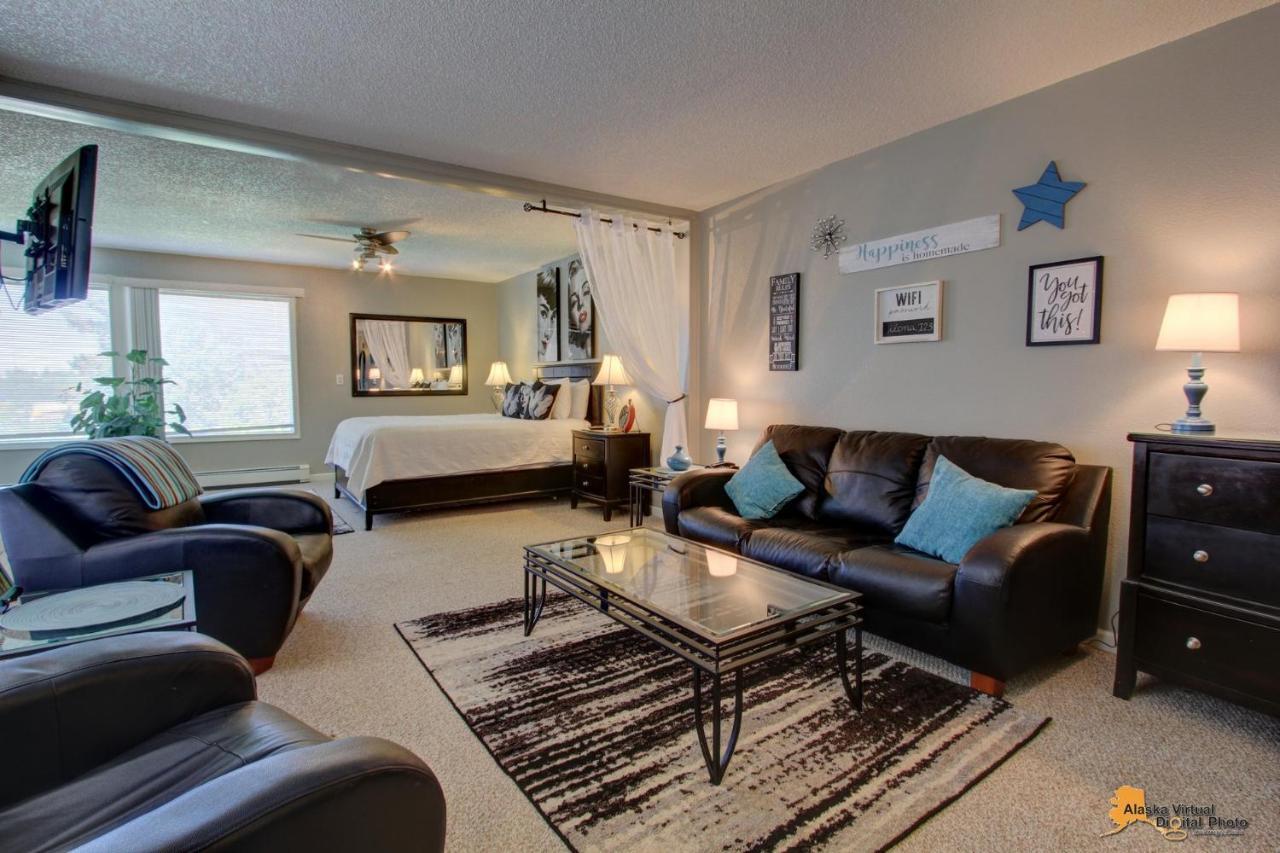 Anchorage Uptown Suites Esterno foto